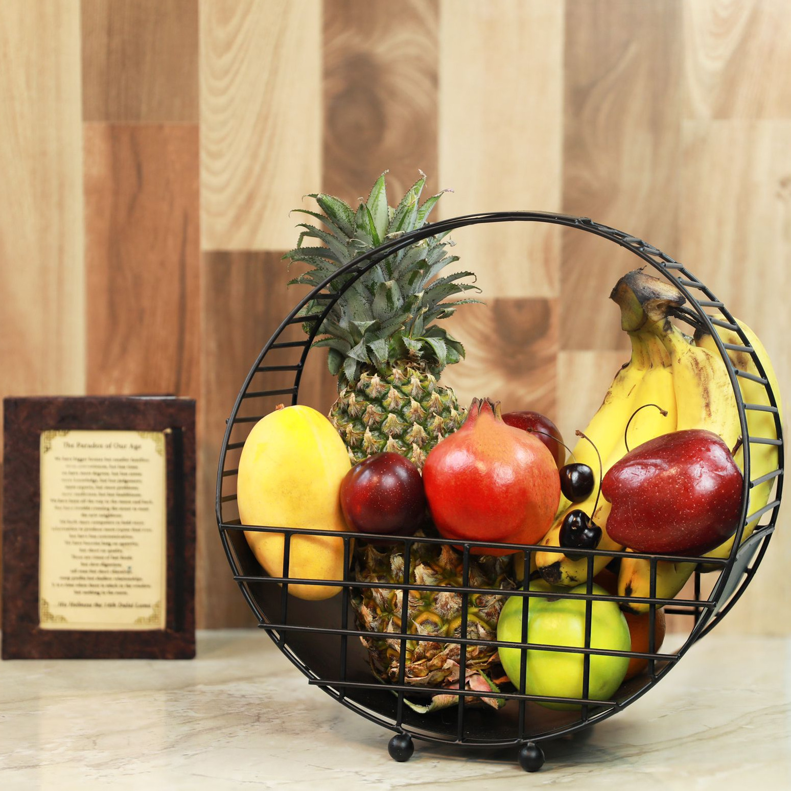 Tuxédo Half Moon Fruit Basket, Fruit Storage Basket, Countertop for Kitchen, Bread Vegetable Fruit Basket Bowl Metal Wire Basket, Black Medium - left_view