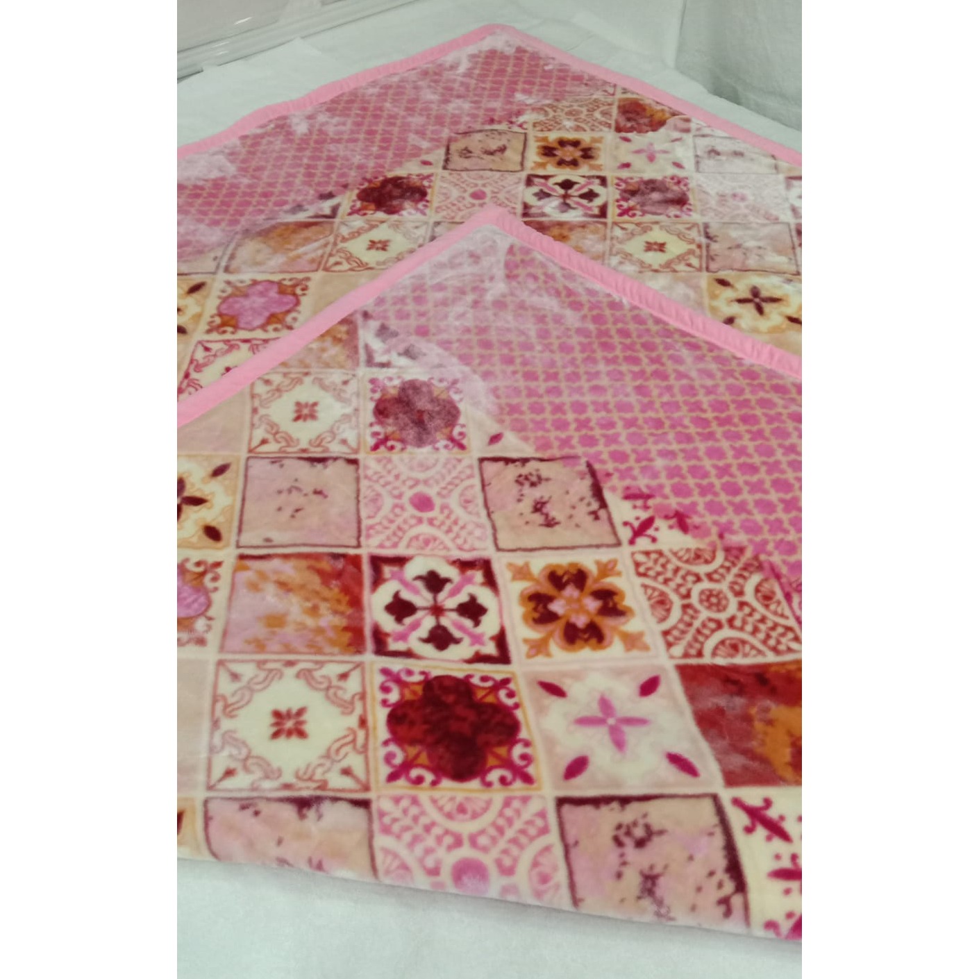 SUPER SOFT DOUBLE BED BLANKET - front-view