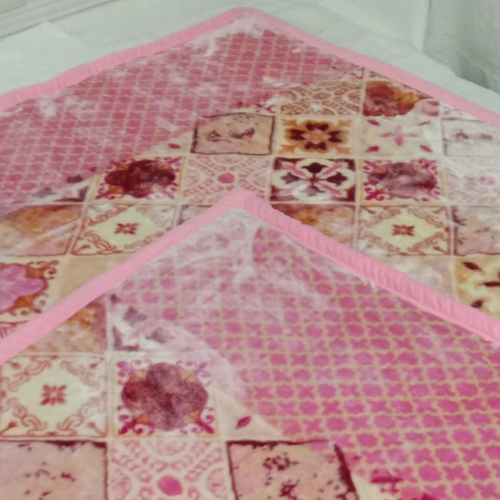 SUPER SOFT DOUBLE BED BLANKET - bottom-view