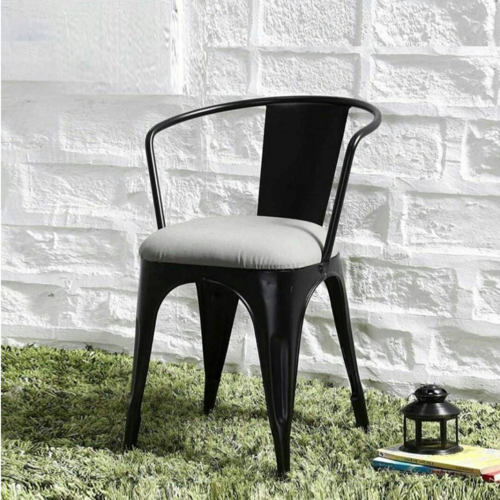 Buy Varg Metal Cushion Chair upto 70 OFF Apkainterior