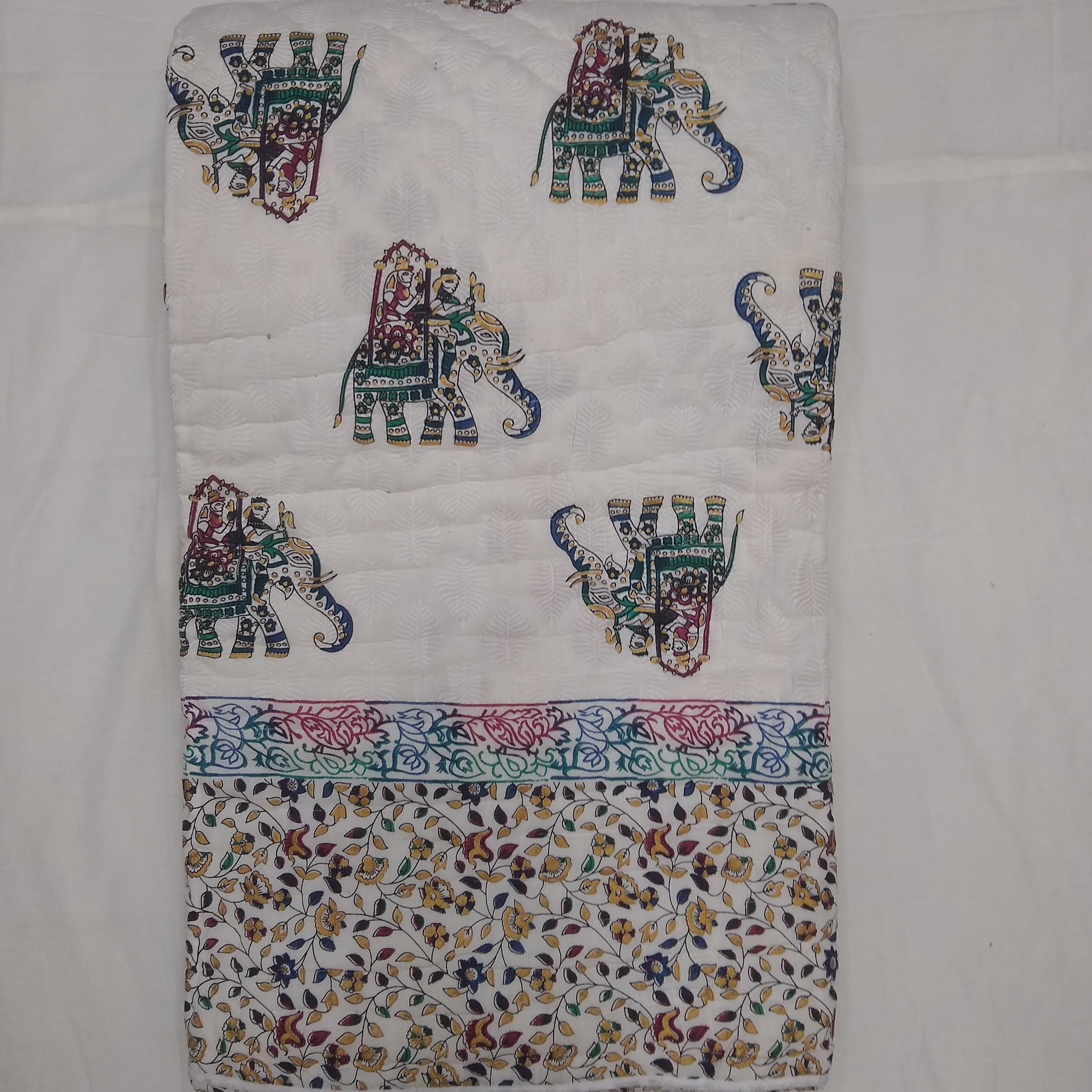 RAZAI (Quilt) - rear-view