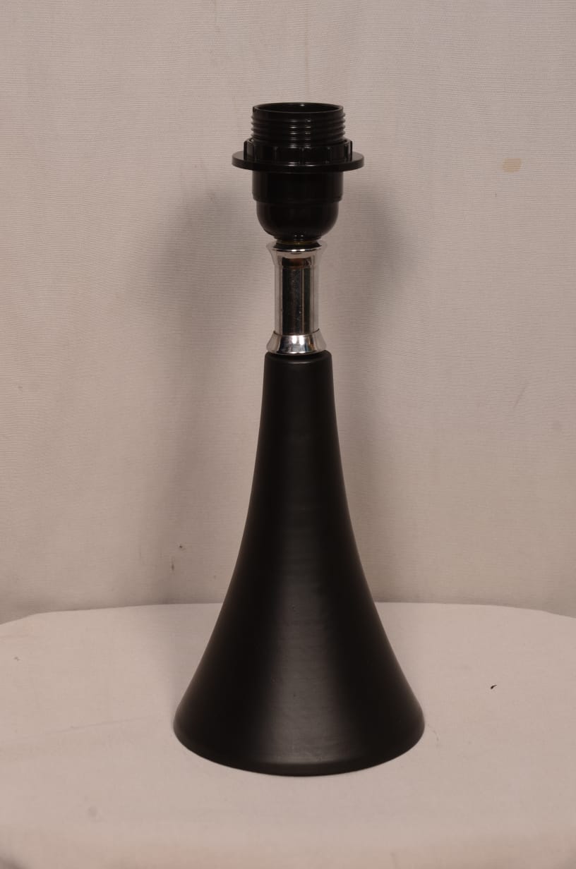 Table Lamp For Gifting Purpose And Decorative - front_view