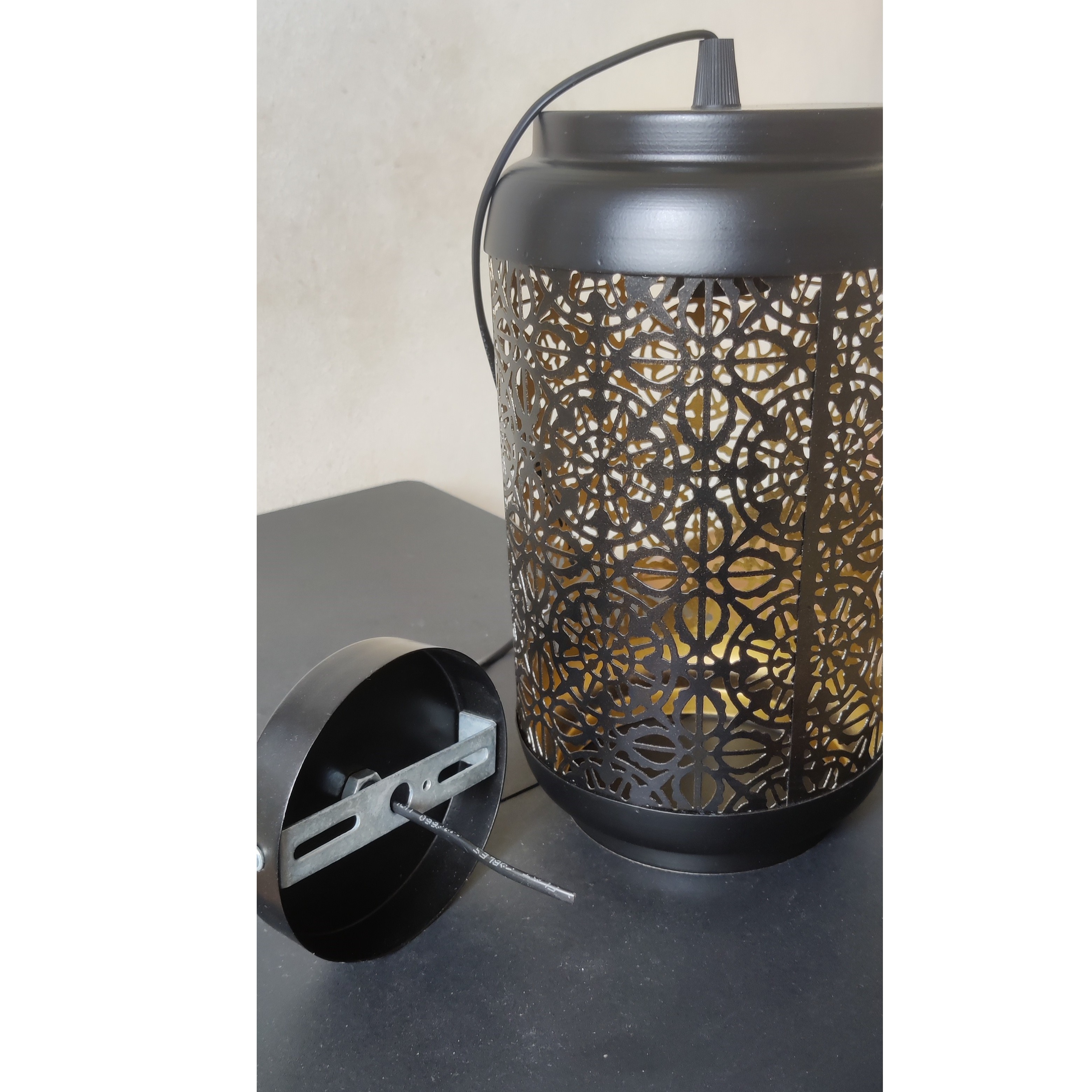 Bucket Style Lamp - rear-view