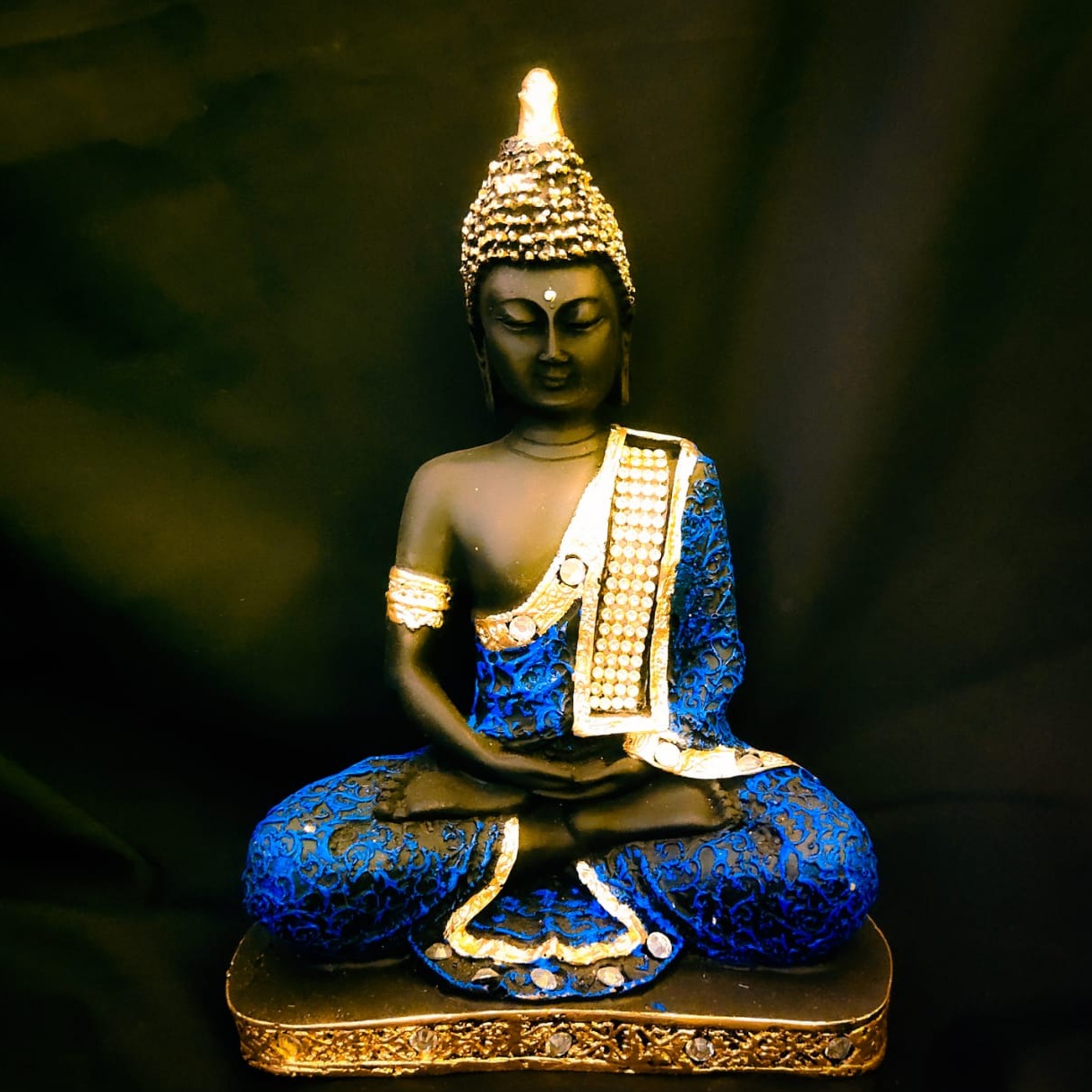 Meditating Buddha Statue - front_view