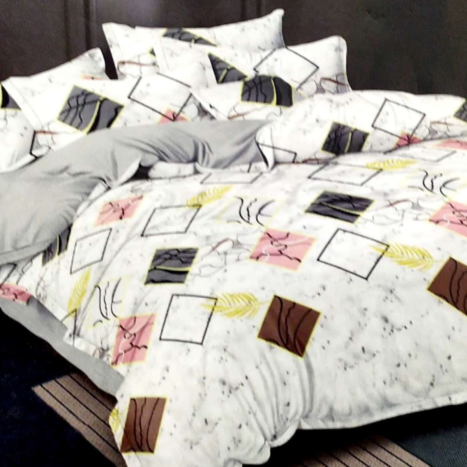 White Printed Comforter Set (Set of 4) (1 Double Bedsheet With 2 Pillow Covers & 1 Comforter) - front_view