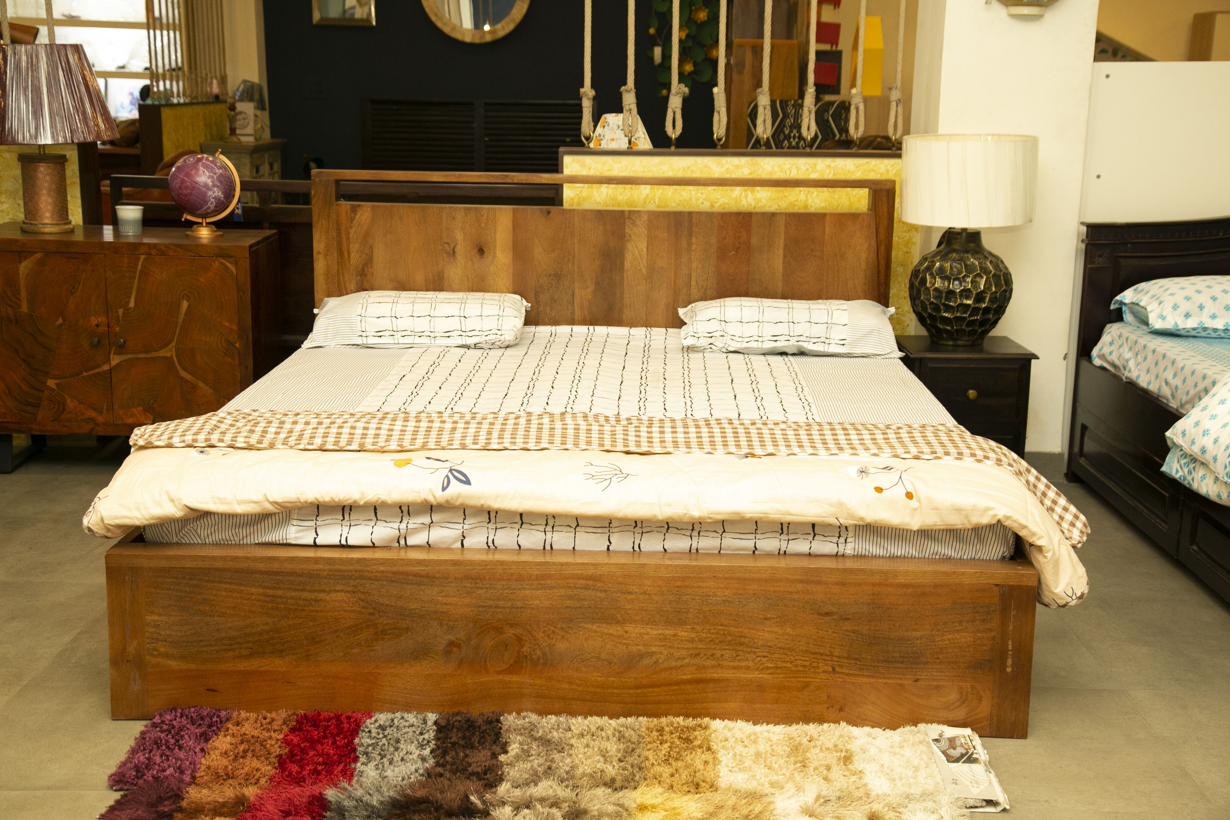King Size Bed In Natural Colour - photo